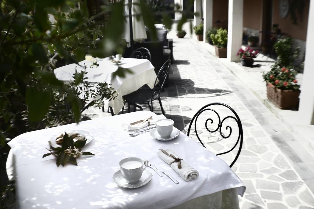 Il Giardino Degli Aranci Bed and Breakfast Mores Buitenkant foto