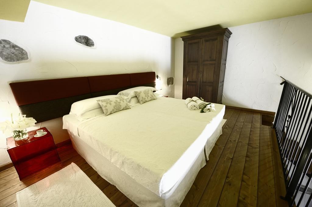 Il Giardino Degli Aranci Bed and Breakfast Mores Kamer foto