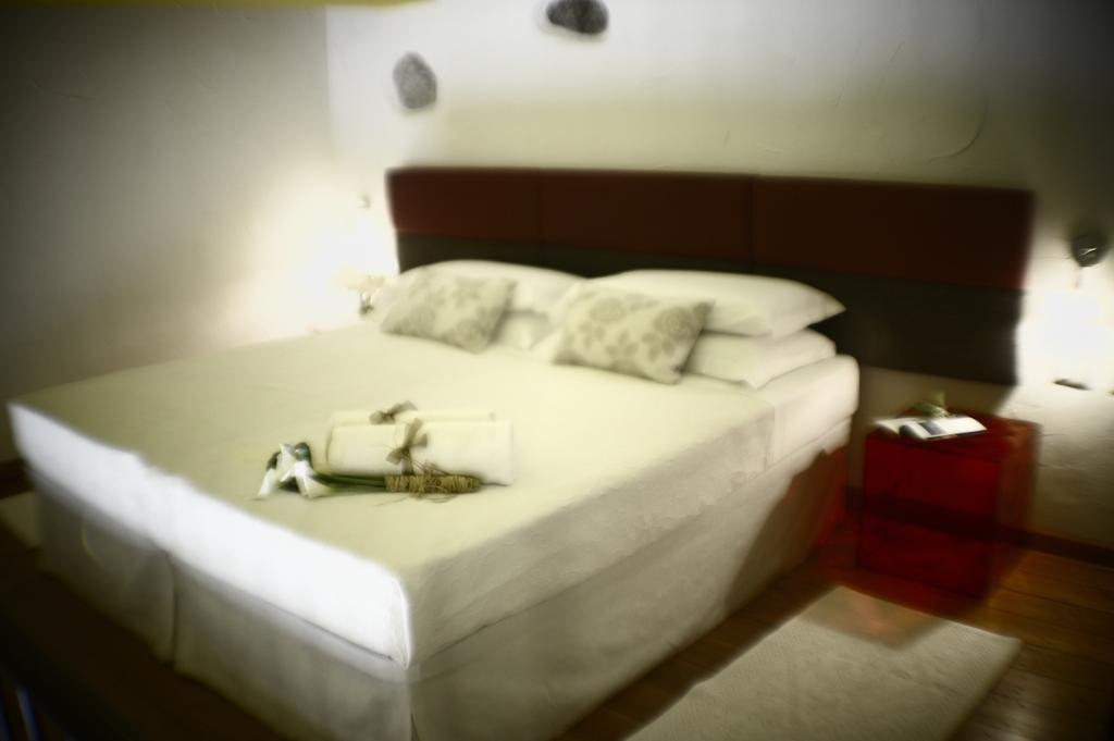 Il Giardino Degli Aranci Bed and Breakfast Mores Kamer foto
